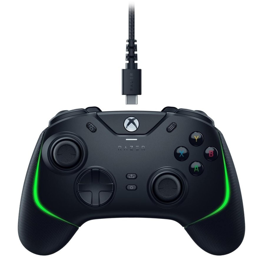 Razer Wolverine V2 Chroma PC/XBOX用コントローラー RZ06-04010100-R3M1